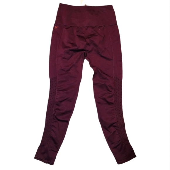 *NWT Fabletics Sync Hi Waisted Perforated Leggings 7/8 Size Small Burgun… - Picture 2 of 5